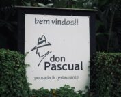 No Don, cada detalhe foi pensado para você viver mais do que uma estadia, viver momentos. 🌿 Trilha na natureza até a cachoeira Conexão, ar puro e paisagens que renovam a energia. 🍷 Jantar romântico Experiência gastronômica intimista, ideal para celebrar o amor. 🛏 Hospedagem Conforto, charme e tranquilidade para descansar com exclusividade. 🍽 Restaurante Culinária que valoriza sabores, tempo e boas conversas. ☀️ Day Use Piscina, natureza e estrutura completa para aproveitar o dia com leveza. 💆‍♀️ Day Spa Momentos de cuidado com massagens, relaxamento e bem-estar.