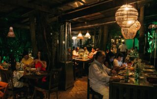 Noite do vinho no Don 🍷 Tem pizza à lenha. Tem vinho. E dizem por aí que é a melhor da região. Quarta a domingo, a partir das 19h 🔥🍷