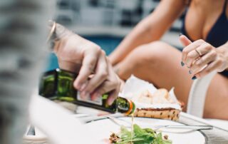 No Don Pascual, cada detalhe é um convite para saborear sem pressa. Piscina, gastronomia e a arte de viver bem.