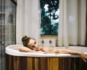 Durante o mês das mulheres, preparamos um gesto especial: toda mulher que vier se hospedar, aproveitar o restaurante, o spa ou o day use ganha um day use por nossa conta. Um convite para desacelerar, sentir, brindar e viver o momento com leveza, porque o tempo dedicado a si mesma também é uma forma de celebração. 🌷 Ação válida exclusivamente no mês de março. Don Pascual.