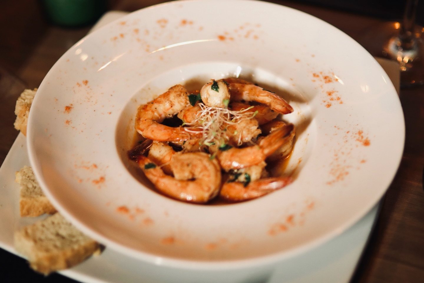 A culinária do Don é feita de sabores, experiências e pratos para todos os os gostos. Do clássico ao contemporâneo, cada detalhe foi pensado para transformar sua refeição em um momento especial. Você já conhece o nosso restaurante? 🍽️
