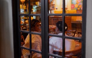 Entre a vista, o vinho e a melhor companhia… existem momentos que merecem ser vividos sem pressa. 🍷 No Don Pascual, cada janela emoldura uma nova memória. 🤎